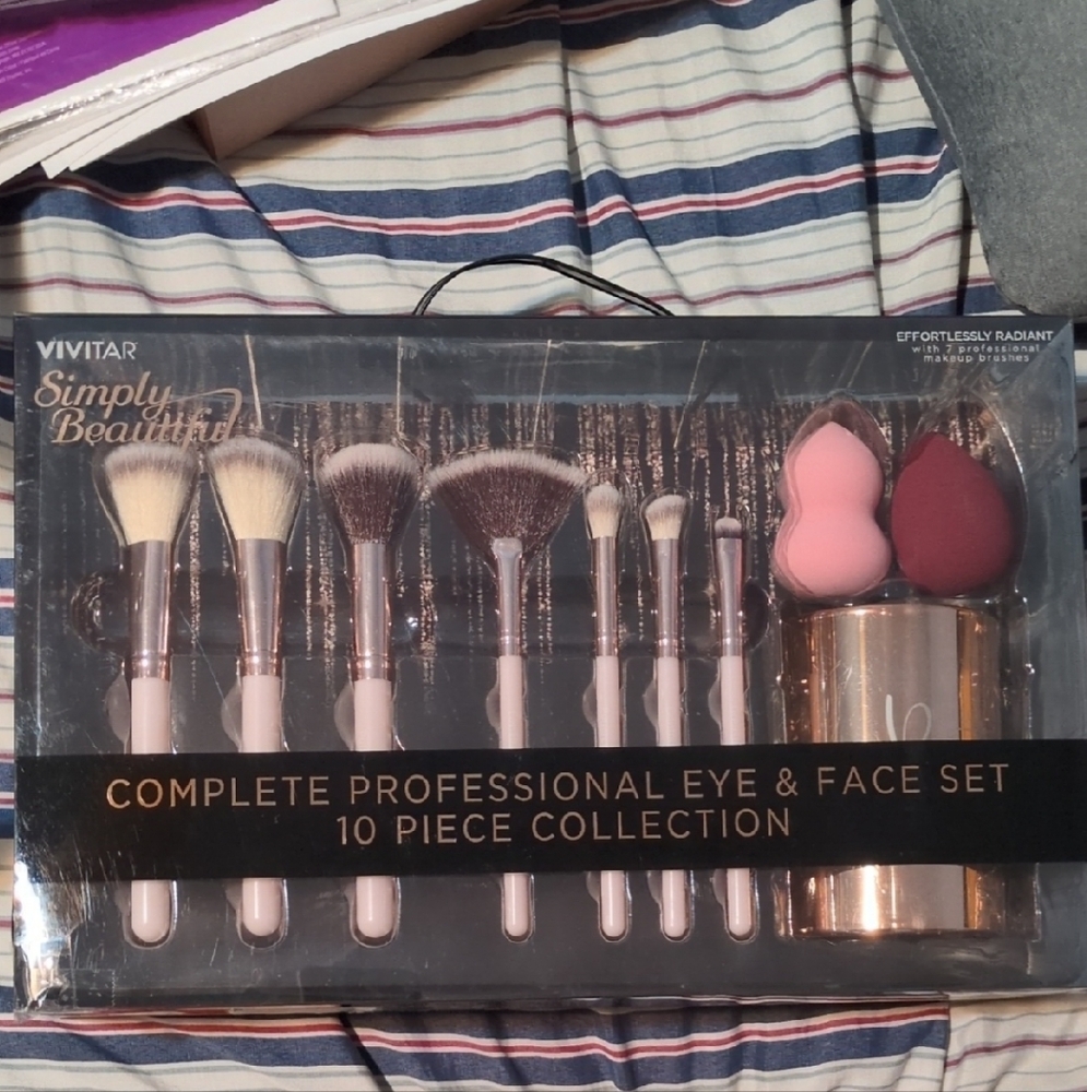 Vivitar Simply Beautiful Makeup Brush Set